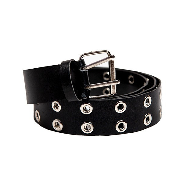 کمربند پانچدار مشکی با سگک نقرهای مناسب استایلهای کژوال و آلترناتیو