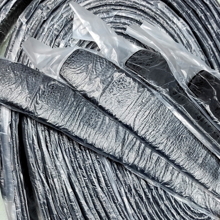 کمربند ریلی بدون سگک با شلوار رسمی - استایل لوکس مردانه