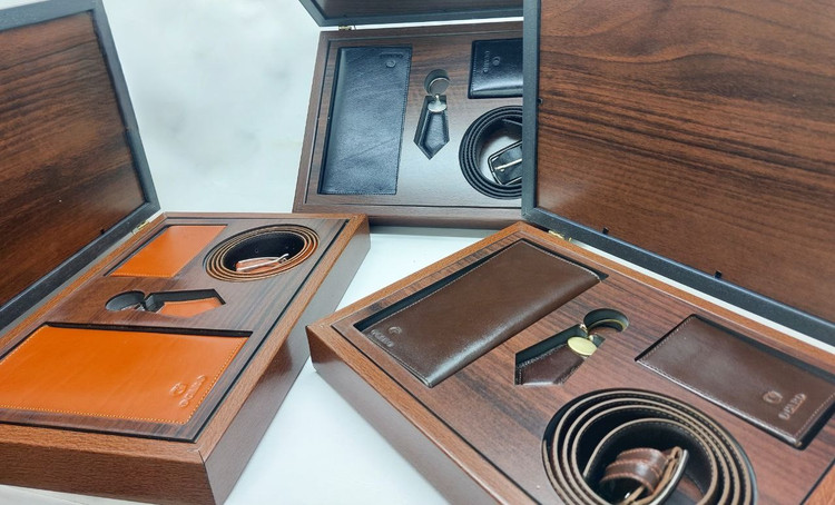 ست ۴تکه چرم طبیعی