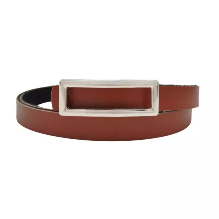 کمربند زنانه باریک قهوهای با سگک نقرهای – انتخابی خاص برای مانتو یا پیراهن