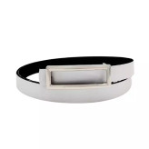 کمربند زنانه باریک سفید با سگک نقرهای – مناسب استفاده روزانه و لباسهای مینیمال