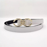 کمربند باریک زنانه با شلوار جین - استایل روزمره