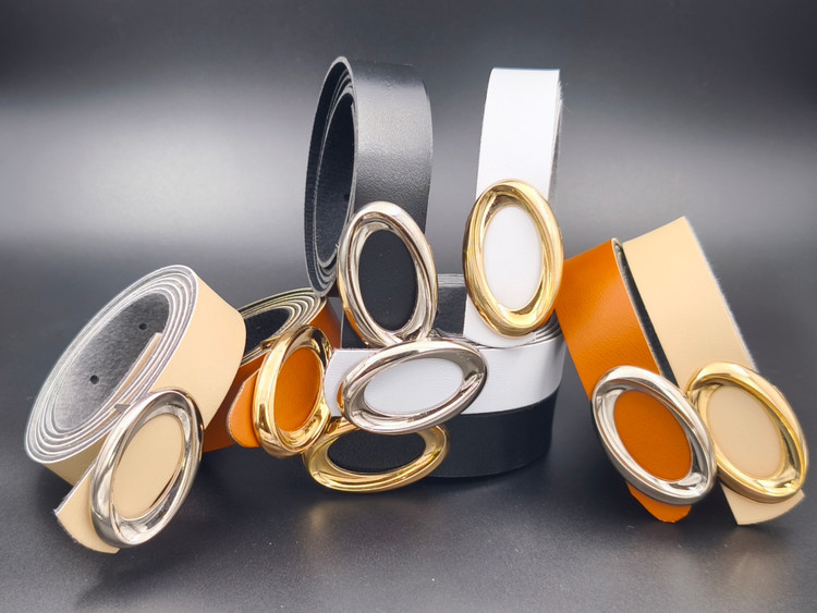 مجموعه کامل کمربند زنانه Dornika با ترکیب ۴ رنگ بند و ۲ رنگ سگک بیضی