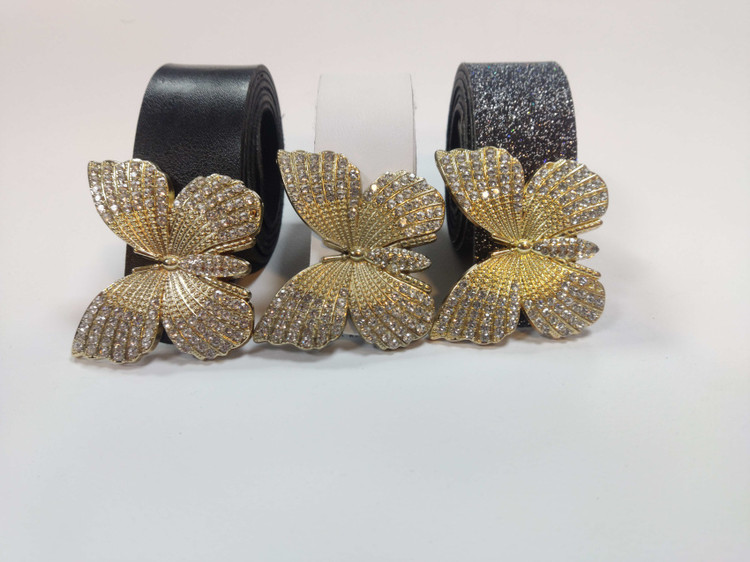 کمربند زنانه چرم مصنوعی رنگ طلایی با سگک پروانه ای نگین دار، ظریف و شیک برای استفاده مجلسی