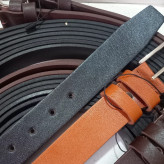 مجموعه کمربندهای چرم طبیعی مردانه با سگکهای فلزی براق و چرم باکیفیت