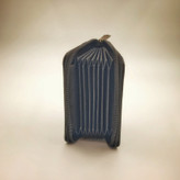 جاکارتی چرمی با طراحی آکاردئونی چندبخشی، نمایش واضح فضای داخلی برای نگهداری کارت و اسکناس