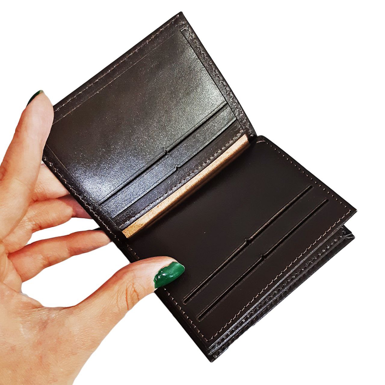 جاکارتی چرمی مشکی با طراحی مینیمال، جای کارت‌های بانکی در دو طرف، دوخت ظریف و چرم نرم – مناسب استفاده روزمره و رسمی