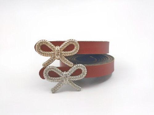 کمربند زنانه چرمی عسلی با سگک نقرهای و طلایی وارداتی و آبکاری ثابت، عرض ۱.۵ طول ۱۱۵