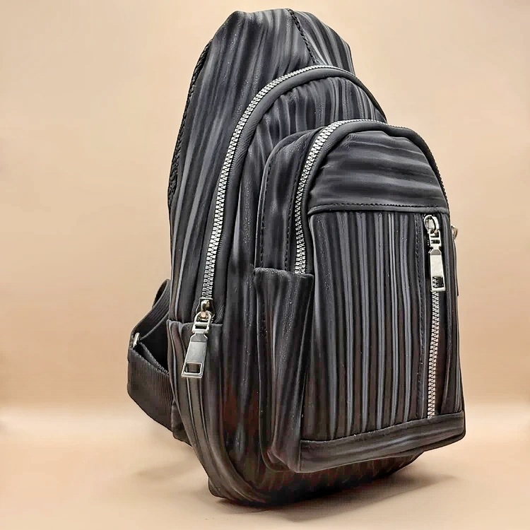 خرید بادی بگ مشکی با جنس پتینه راه راه