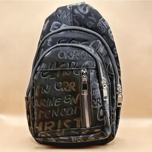 بادی بگ چرم پتینه مشکی با طرح گرافیتی، ۳ زیپ و پشتی توری ضدتعریق، مناسب مردانه و دخترانه